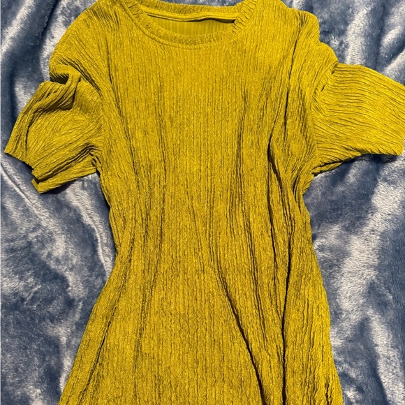 Shirt Bundle - Large ✨ - Picture 3 of 12